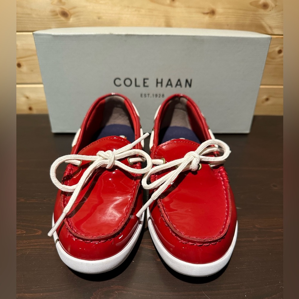Cole Haan Nantucket Camp Moc red patent moccasin boat shoes size 6